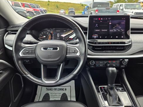 Used 2022 Jeep Compass Latitude w/ Convenience Group FWD image 20