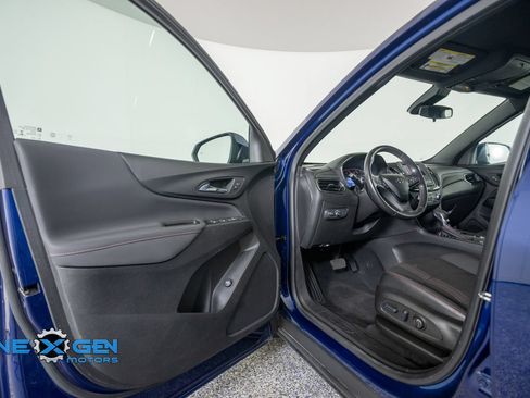 Used 2022 Chevrolet Equinox RS w/ LPO, Floor Liner Package FWD image 9