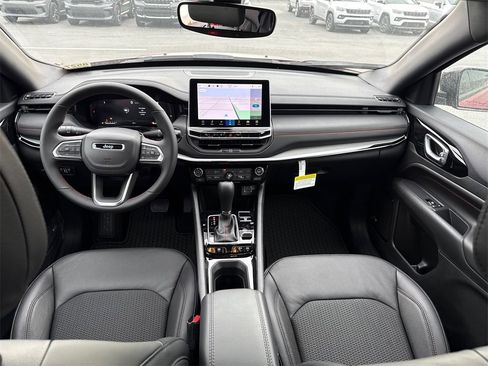 New 2026 Jeep Compass Trailhawk image 10