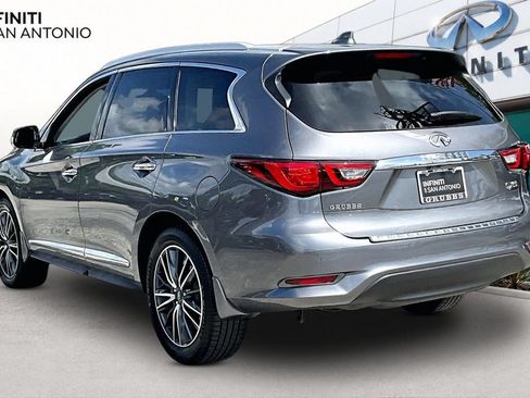 Used 2019 INFINITI QX60 Luxe w/ Essential Package FWD image 16