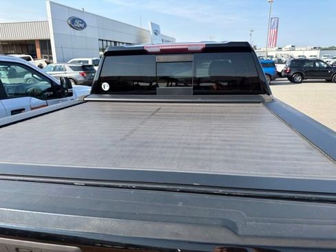 Used 2019 GMC Sierra 1500 AT4 w/ AT4 Premium Package AWD/4WD image 4