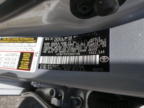 Used 2014 Toyota Camry FWD image 10