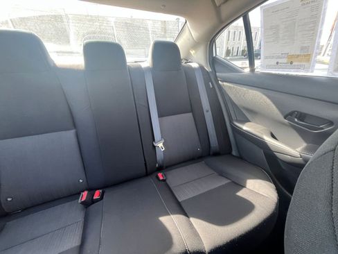 Used 2025 Nissan Sentra SV image 35