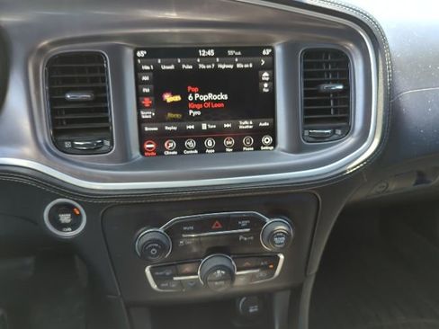 Used 2020 Dodge Charger SXT w/ Plus Group image 7