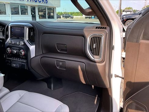 Used 2021 GMC Sierra 1500 SLT RWD image 26