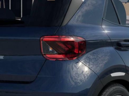 New 2026 Hyundai Venue SEL FWD image 10
