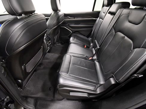 Used 2021 Jeep Grand Cherokee L Limited image 15