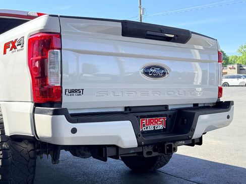 Used 2019 Ford F250 Lariat w/ Lariat Ultimate Package image 8