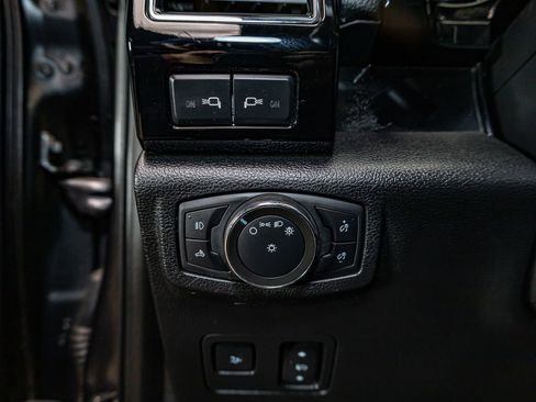 Used 2020 Ford F250 Lariat image 19