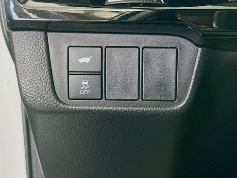 Used 2025 Honda CR-V EX-L image 17