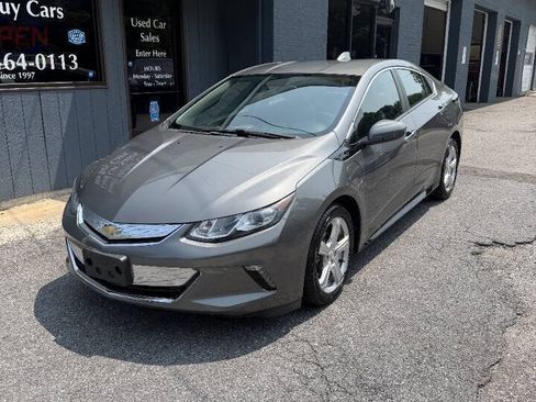 Used 2017 Chevrolet Volt LT w/ Comfort Package FWD image 1