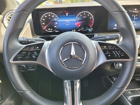 Certified 2025 Mercedes-Benz GLA 250 image 18