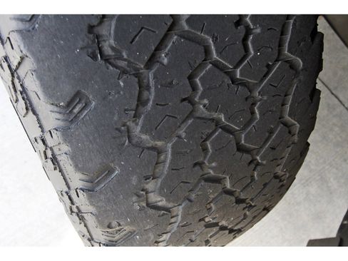 Used 2017 Nissan Armada SV image 33