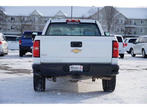 Used 2017 Chevrolet Silverado 1500 W/T w/ Trailering Package image 4