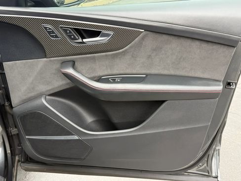 Used 2020 Audi RS Q8 w/ Carbon Optic Package image 27