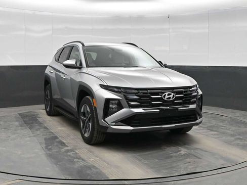 New 2026 Hyundai Tucson SEL image 2