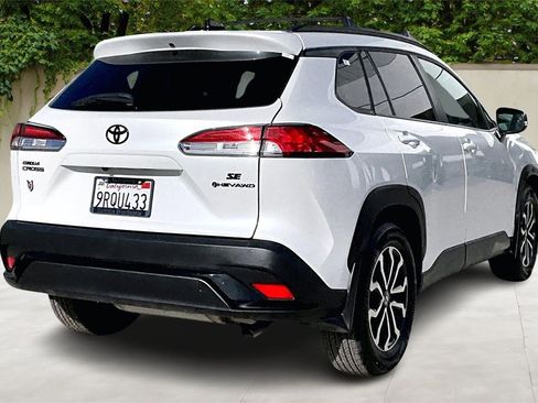 Certified 2025 Toyota Corolla Cross AWD Hybrid image 5