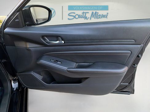 Used 2020 Nissan Altima 2.5 SR w/ Premium Package image 31