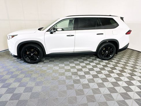 Used 2025 Toyota Grand Highlander AWD Hybrid image 6
