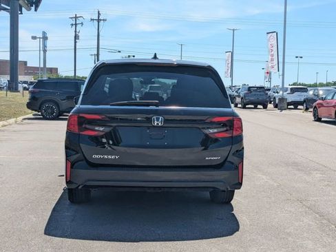 Used 2025 Honda Odyssey Sport-L image 4