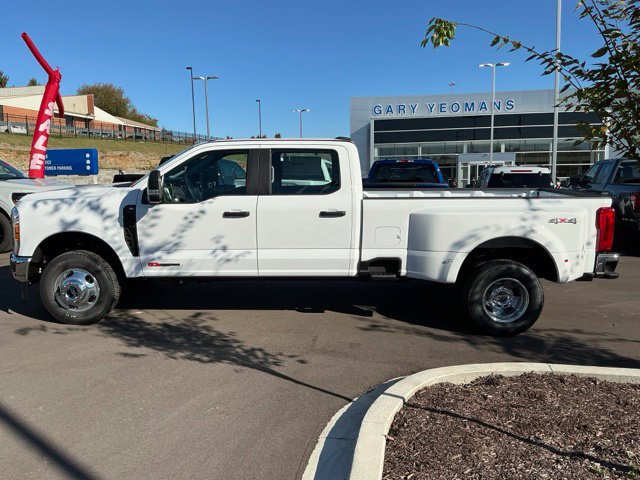 New 2027 Ford F350 XL AWD/4WD image 2