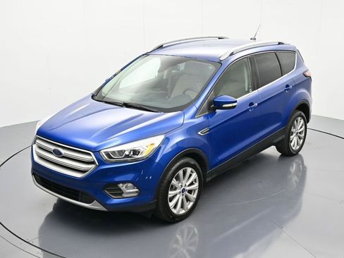 Used 2017 Ford Escape Titanium image 29
