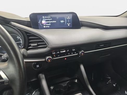 Used 2024 MAZDA MAZDA3 s FWD image 20