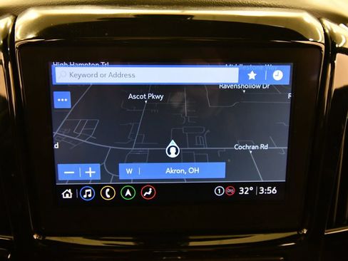 Used 2023 Chevrolet Traverse High Country AWD/4WD image 26