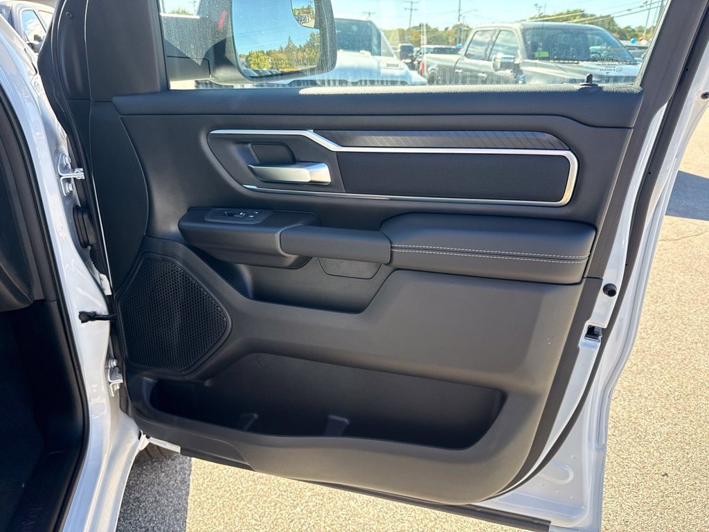 New 2026 RAM 1500 Big Horn AWD/4WD image 28