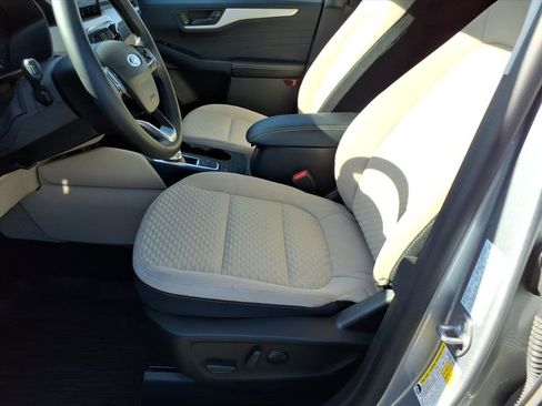 Certified 2022 Ford Escape SE w/ Convenience Package image 14