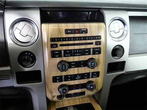 Used 2011 Ford F150 Lariat image 21
