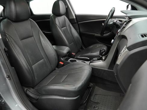 Used 2016 Hyundai Elantra GT w/ Option Group 03 FWD image 29