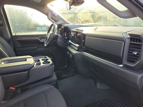 Used 2024 Chevrolet Silverado 1500 RST image 32