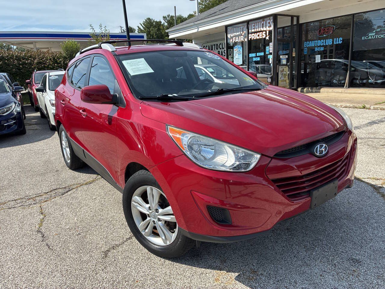 Used 2011 Hyundai Tucson GLS AWD/4WD image 2