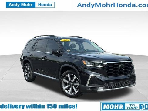Used 2025 Honda Pilot Elite image 1