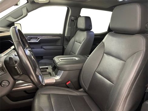 Used 2022 Chevrolet Silverado 1500 LTZ w/ LTZ Premium Package image 12