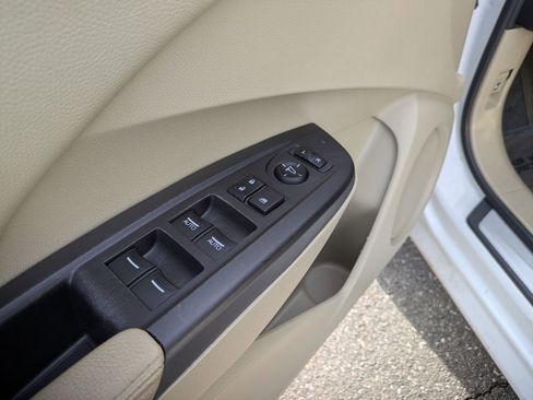 Used 2017 Acura RDX FWD image 17