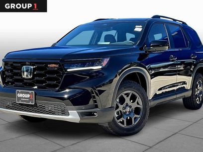New 2025 Honda Pilot TrailSport