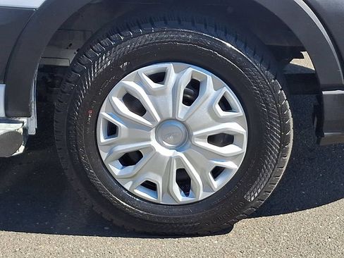 Used 2025 Ford Transit 250 Low Roof w/ Exterior Upgrade Package RWD image 8