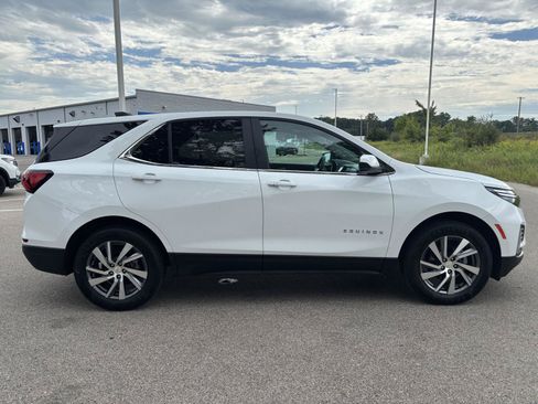 Used 2024 Chevrolet Equinox LT AWD/4WD image 4