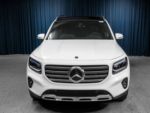 New 2026 Mercedes-Benz GLB 250 4MATIC image 2