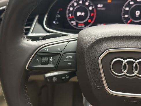 Used 2019 Audi Q7 3.0T Prestige w/ Prestige Package AWD/4WD image 28