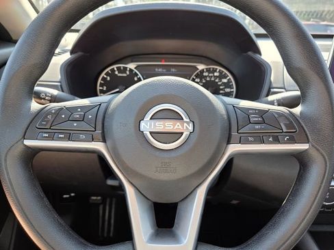 Used 2025 Nissan Altima 2.5 SV image 18