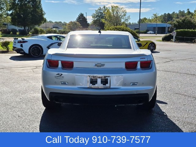 Used 2010 Chevrolet Camaro LT RWD image 4