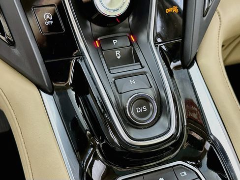 Used 2024 Acura RDX SH-AWD image 20