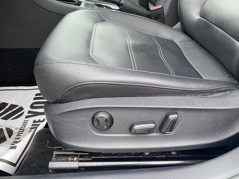 Used 2016 Volkswagen Passat 1.8T SE image 23