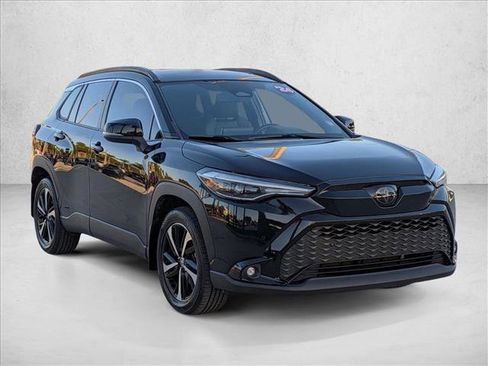 Certified 2024 Toyota Corolla Cross XSE w/ Convenience Package image 3