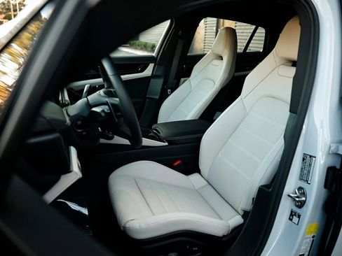 New 2026 Porsche Panamera 4 AWD/4WD image 5
