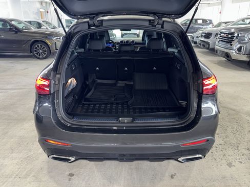Used 2025 Mercedes-Benz GLC 300 image 13