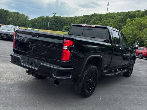 Used 2021 Chevrolet Silverado 2500 LTZ w/ LTZ Plus Package AWD/4WD image 3